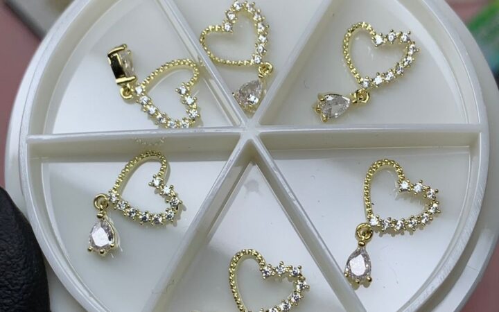 3D Heart Nail Charms: Pro Tips for Salon-Quality Nails