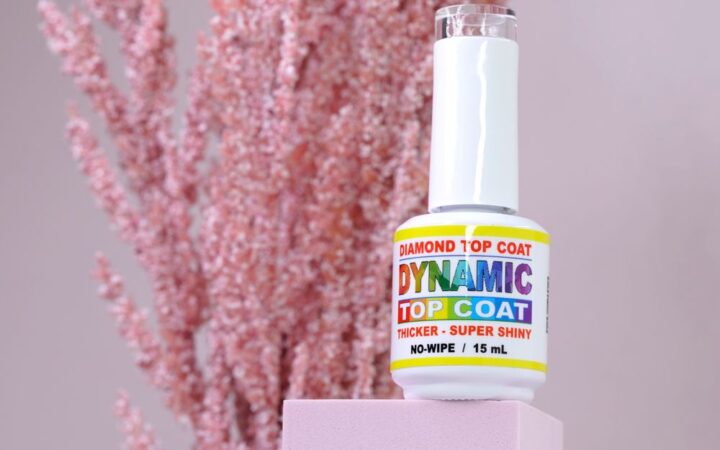 No-Wipe Diamond Top Coat for Longer-Lasting Manicures